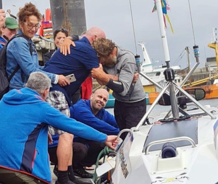 英国退役陆战队员的二次创业：独自横渡大西洋，善款捐给伤残军人