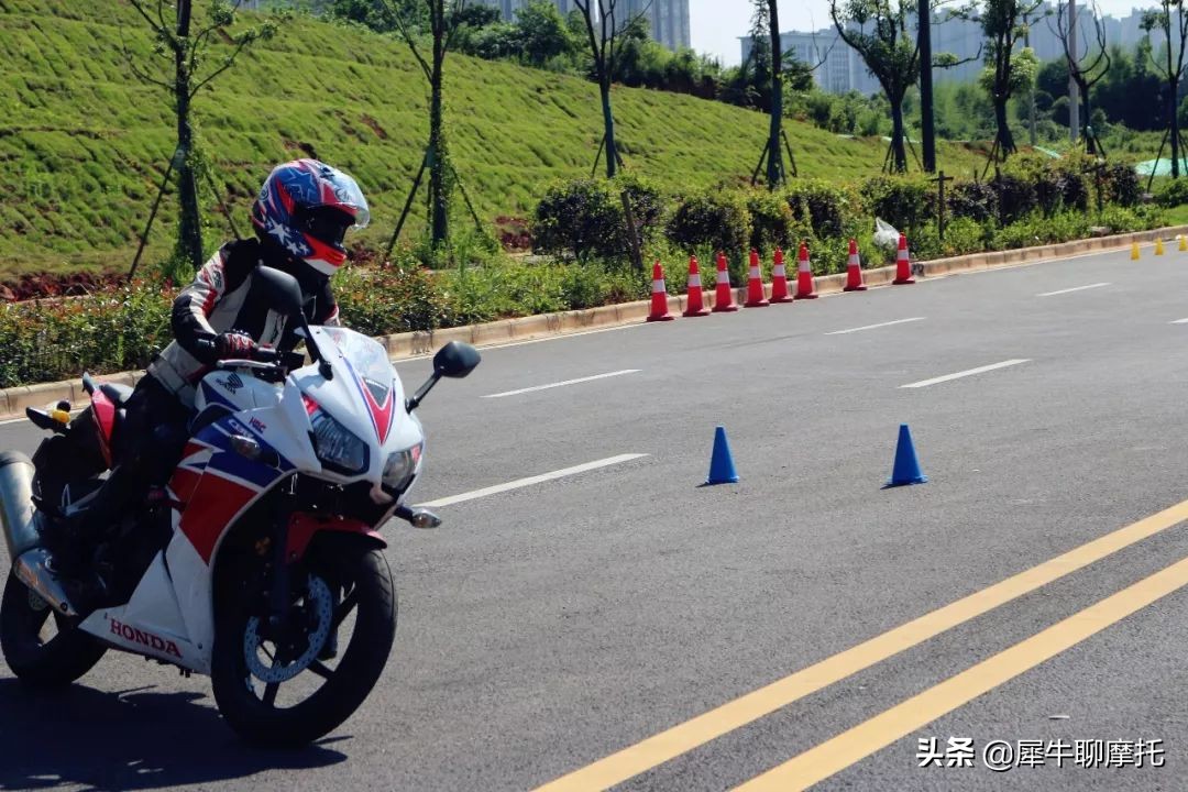 摩友，请不要鼓励女生玩摩托车