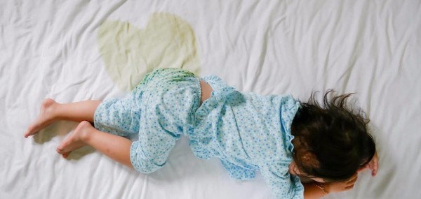 5岁孩子最近连续尿床怎么办,5岁孩子这两天连续尿床怎么回事