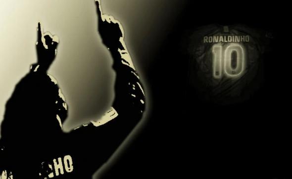 世界足坛第一人小罗,小罗从球王变囚王