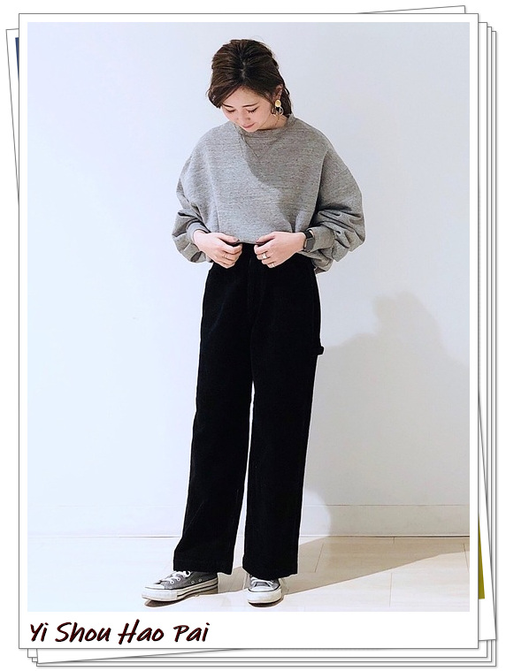 无帽灰色卫衣怎么搭配才好看,灰色无帽卫衣穿搭图片