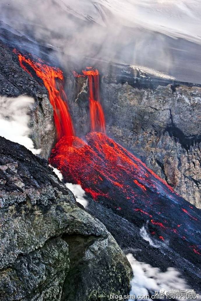 岛屿是海的疤痕,浅海是深海的伤疤