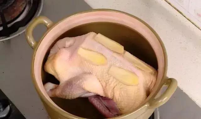 炖老鸭汤加一物清爽不腻又滋补,老鸭汤夏天炖什么最好吃