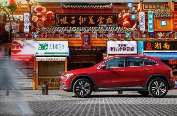 入门即豪华试驾奔驰全新gla200,奔驰gla2004matic和gla200区别