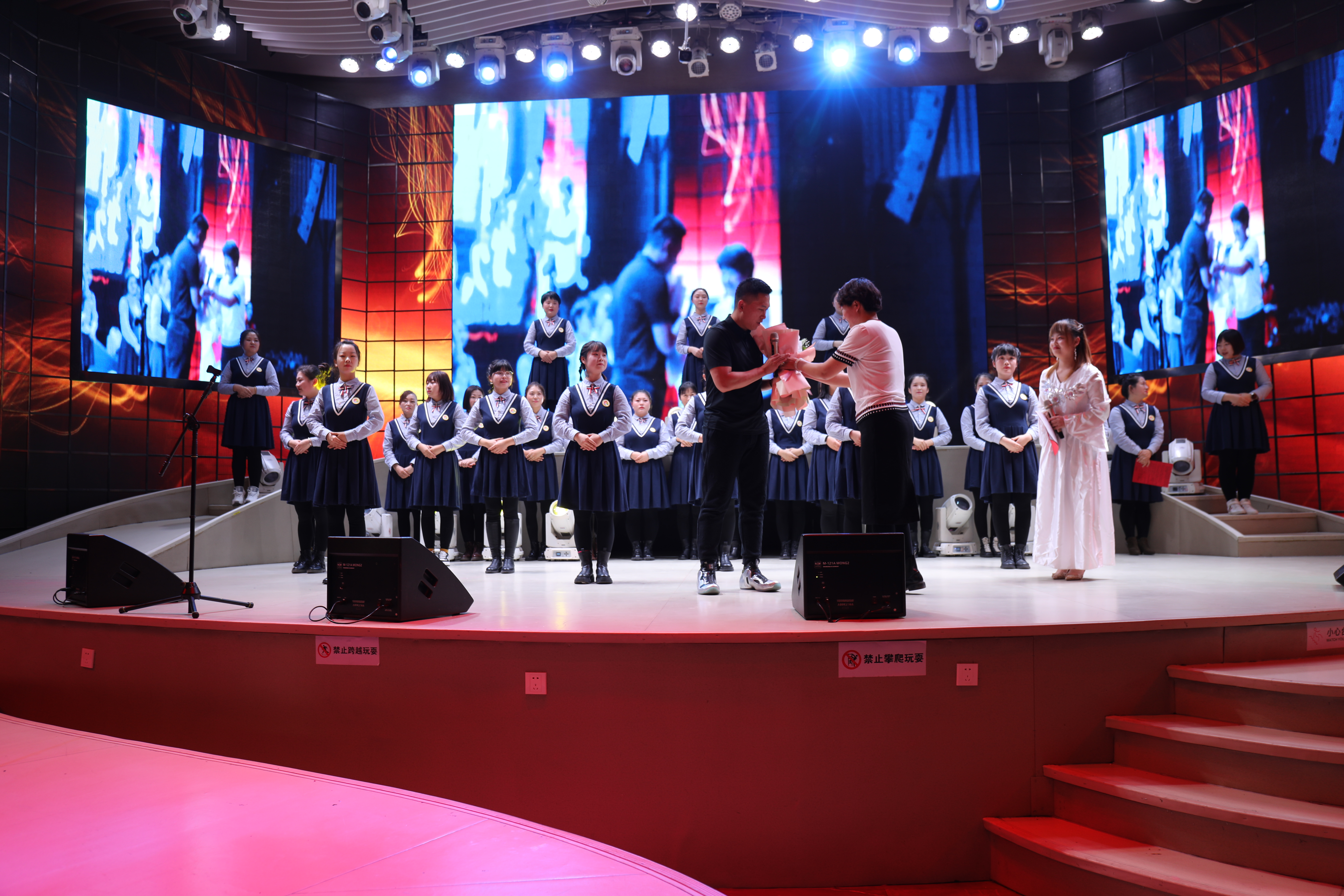 星星幼儿园第一届亲子活动,星星幼儿园亲子运动会