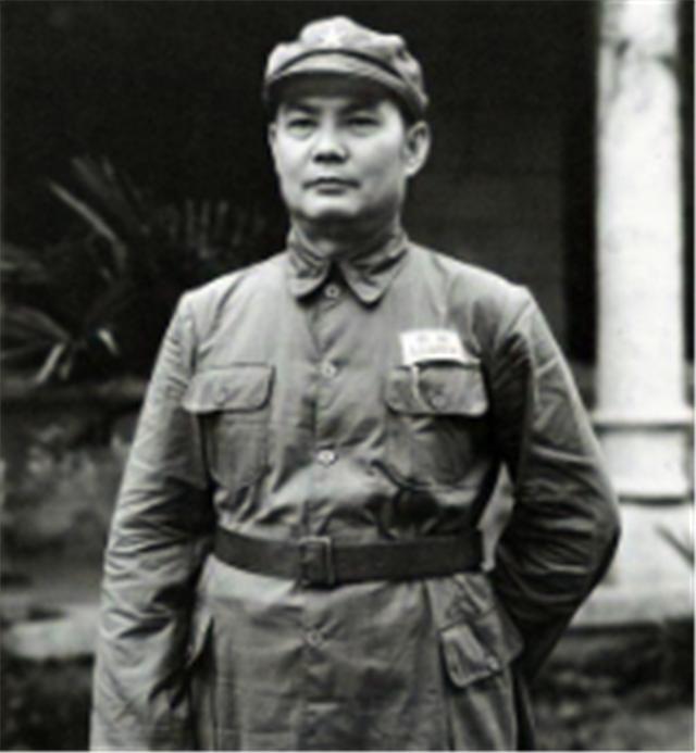 1986年10月，90岁的*剑英叶**元帅逝世，中外各国沉痛悼念