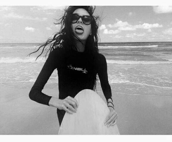 大学生找副业赚钱,大学生找工作路子到底有多野