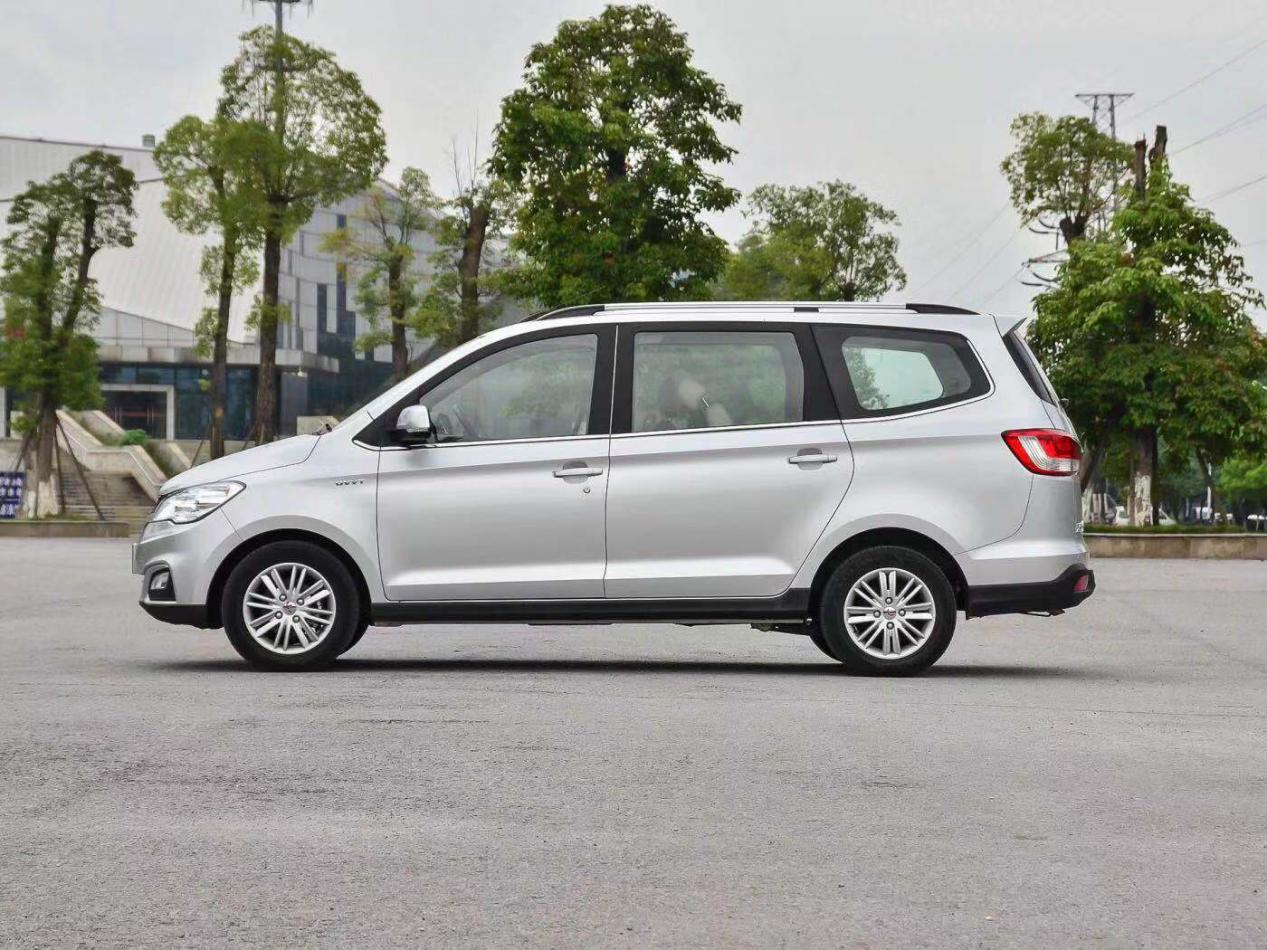 五菱宏光为什么遇强则强,五菱宏光s真的神车吗