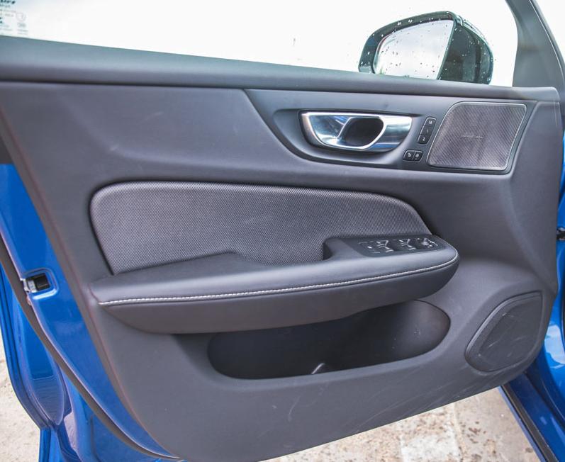 沃尔沃v60上手指南,沃尔沃v60试驾