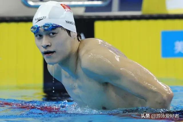 蛙泳下沉的问题,蛙泳下沉原因