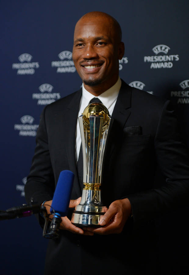 切尔西圆梦蓝军登顶欧洲冠军,切尔西时隔九年再次登上欧洲之巅