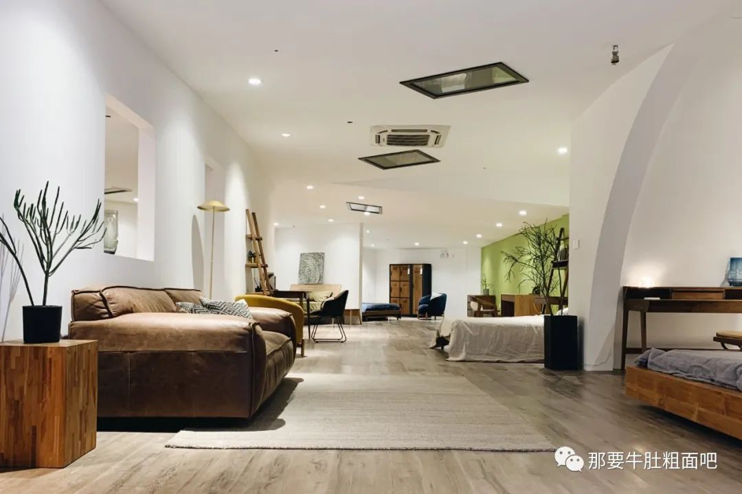 现代风格网购家具店铺推荐,买家具最容易踩的坑是什么