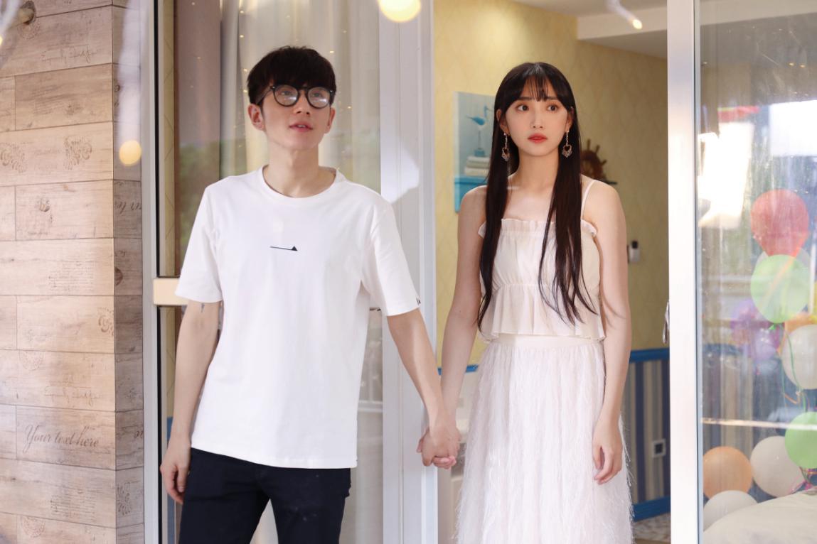 电影《爱情对话框》今日公映五大看点揭秘“异地恋”蜕变