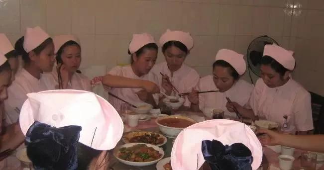 娶护士老婆的真实感受,娶护士老婆什么感受