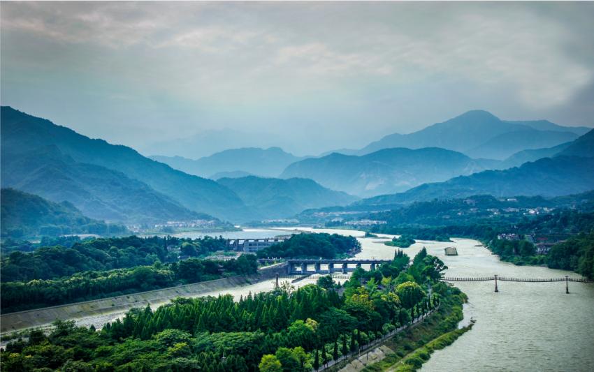 问道青城山登顶老君阁,问道青城山