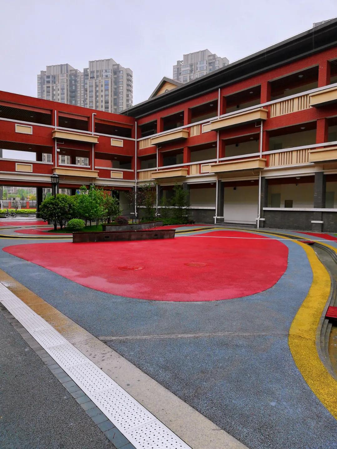 南京金陵小学仙林学费,南京市金陵小学仙林湖校区学费