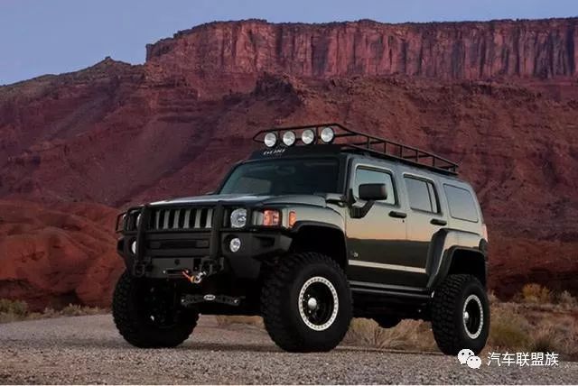 全球最霸气的十大越野车型,官员明星不敢买,油耗58升,可防枪击