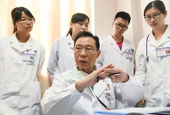 “武汉肺炎”混沌中的光