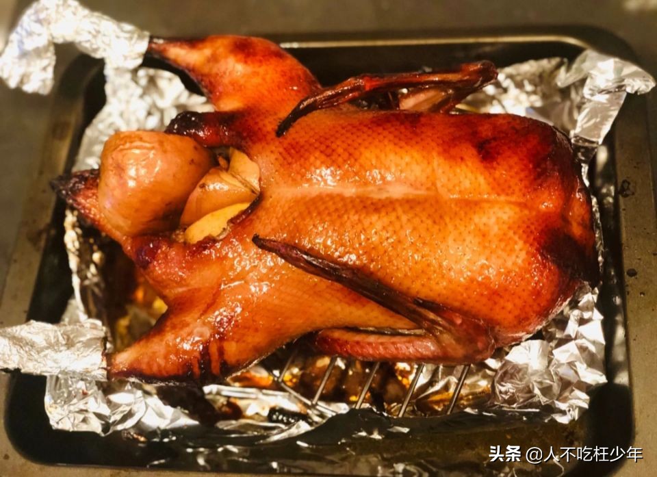 北京烤鸭鸭皮的做法,北京烤鸭新吃法一个人也能吃烤鸭