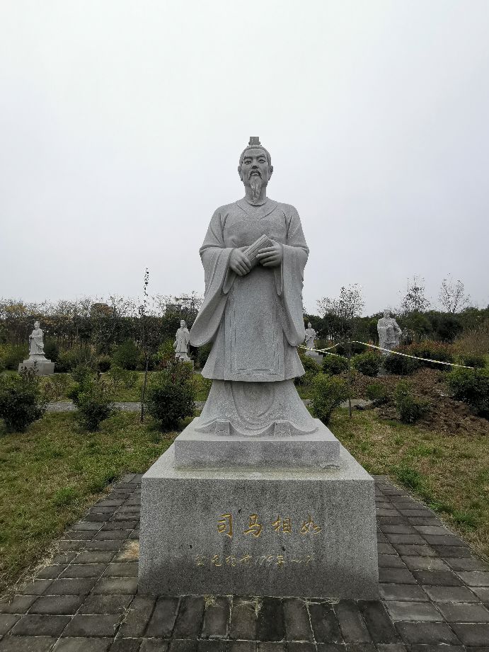 武官不怕死，文官不爱钱，人民安居乐业，百业兴旺，怎能不强盛？