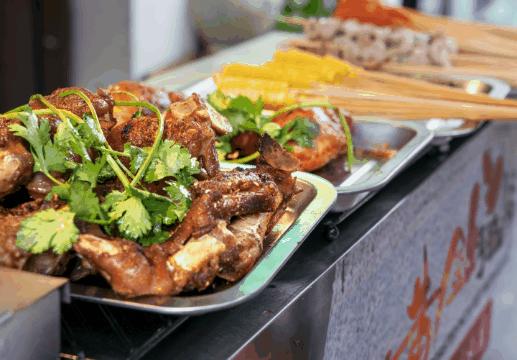 爱在17烟台视频,爱在17路夜景