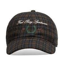 帽子戏法衣服穿搭,穿搭帽子选什么颜色的