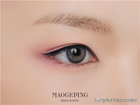 清爽时尚造型气场翻倍有点新奇,潮流有范活力感满满造型感