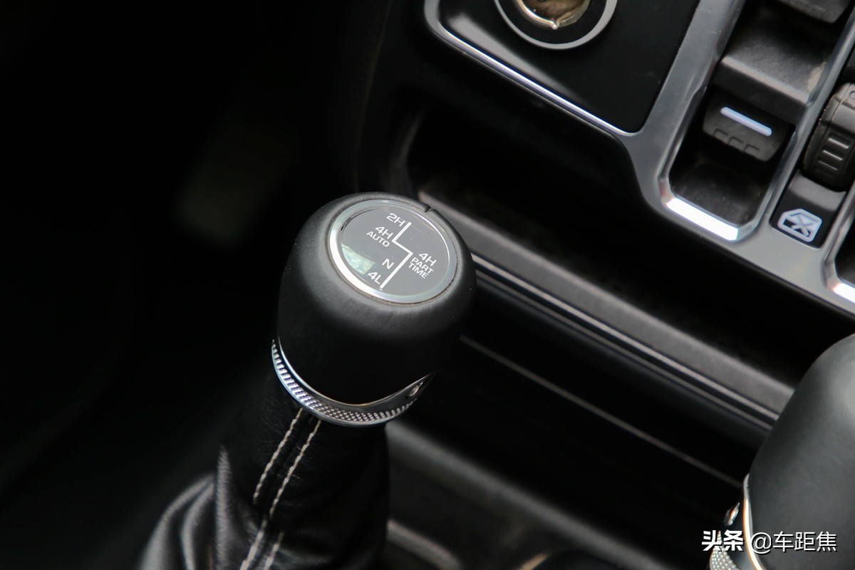 牧马人沉浸式体验白色内饰,体验牧马人卢比肯