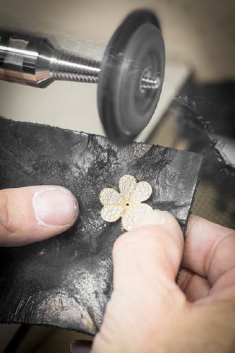 世界十大珠宝奢侈品排行榜,梵克雅宝有哪些经典珠宝