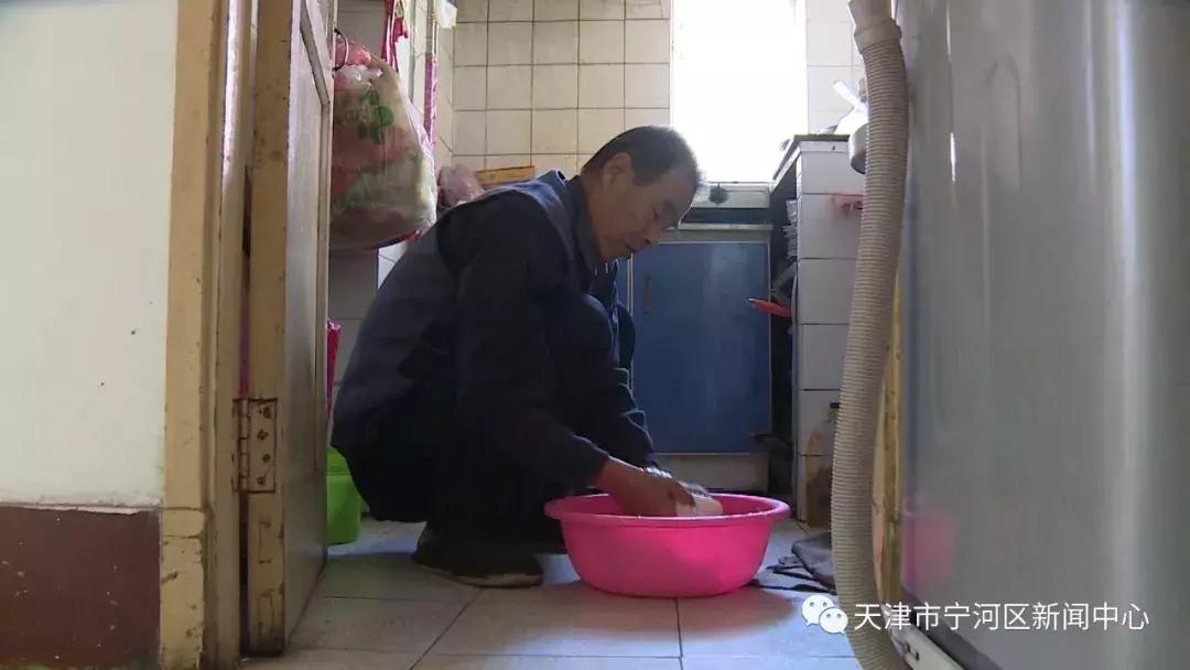 韬竟鎰熷姩,韬竟鐨勬劅鍔ㄦ潕鍥芥