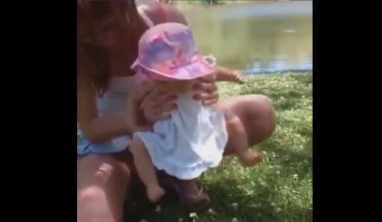 萌宝花式拒绝与地面亲密接触：劈叉，飞天，深蹲，我绝不认输