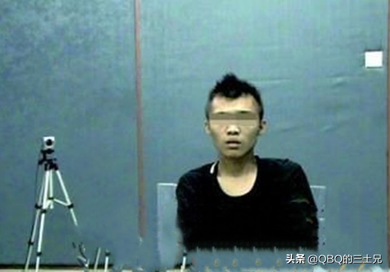 14岁少年模仿黑帮片，凭一己之力建贩毒网，4个月竟成“小毒枭”