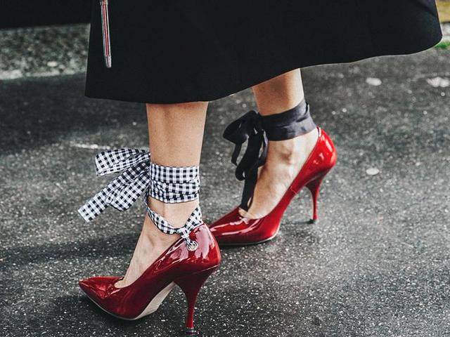 三个正确的弯腿方法图解,怎样练习才能把弯腿练成直腿