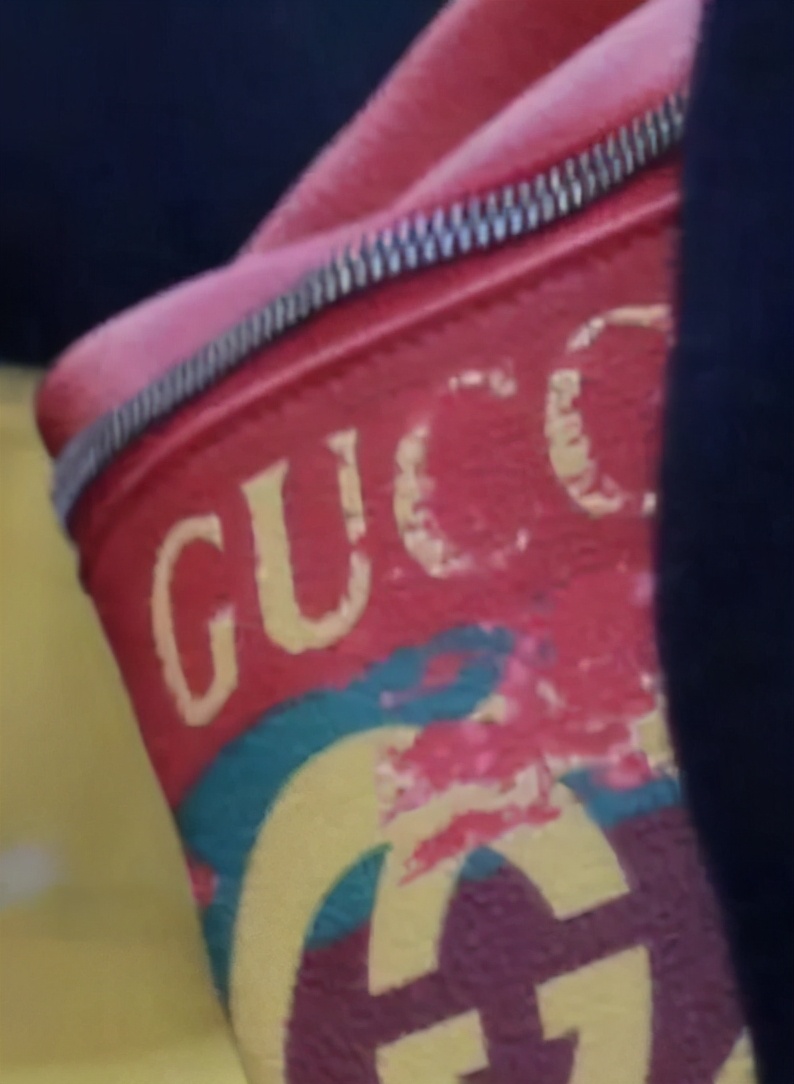 粉丝送明星礼物被嫌弃,粉丝给明星送的最奇怪的礼物