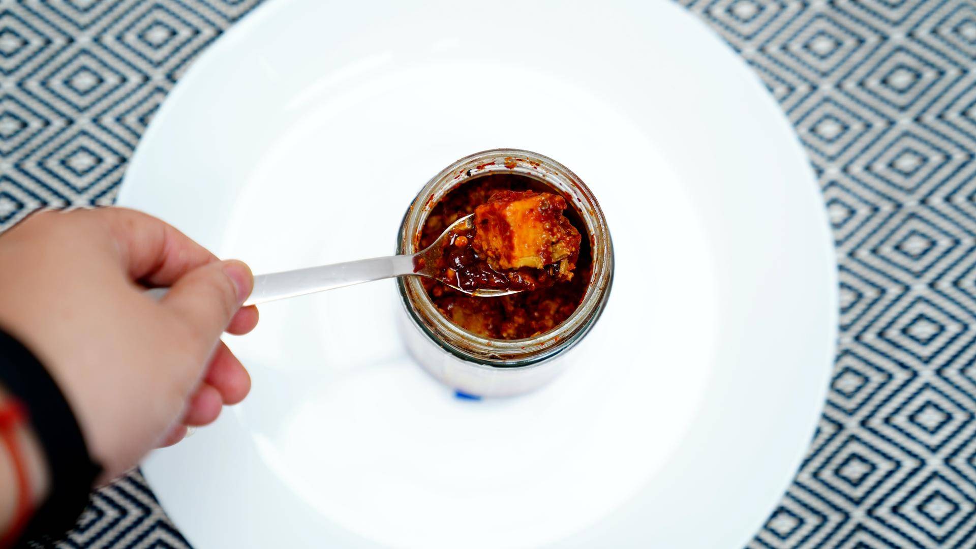 如何用老干妈调制万能秘制酱料,除了老干妈还有这16种酱料值得吃