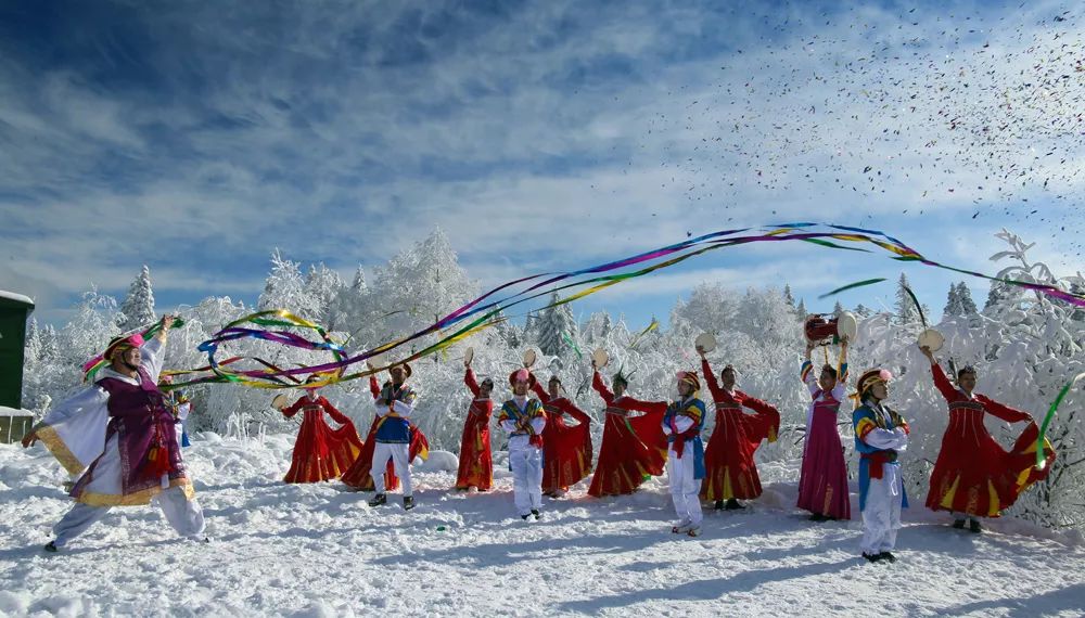 亲爱的黑龙江游客，开往吉林的G48次列车即将启程……