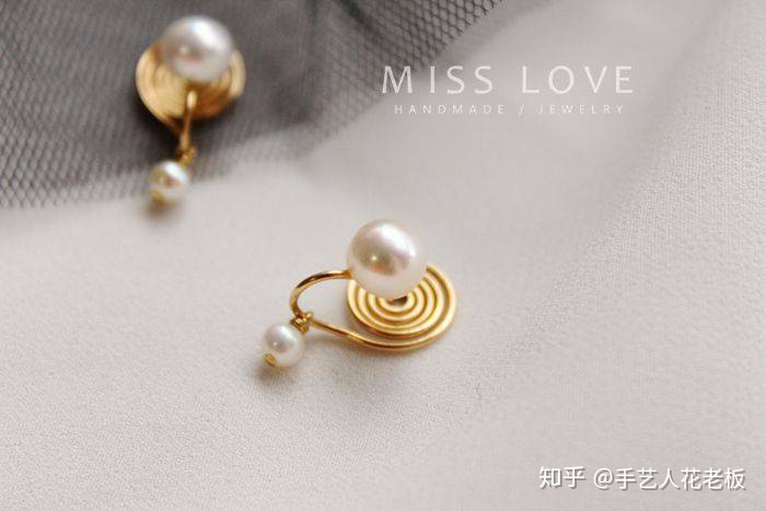 盘点15款小众耳饰，这个秋冬让你美到犯规