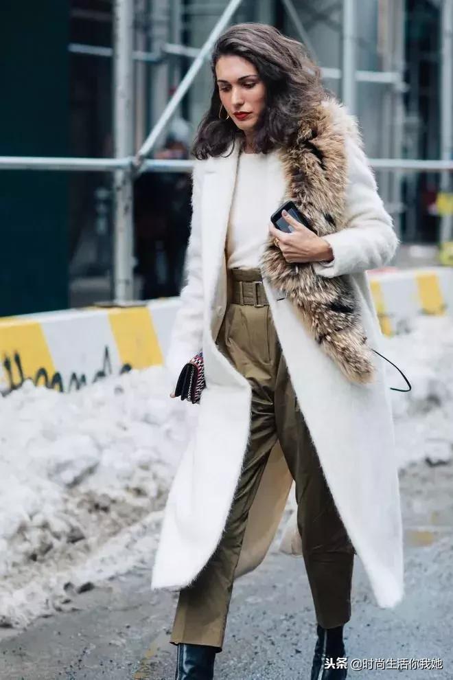 你穿“大衣+围巾”的样子，帅呆了！