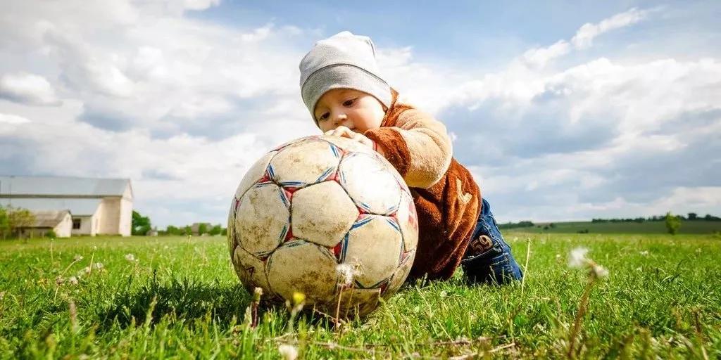 0-6岁儿童发育里程碑详解心得,儿童发展里程碑