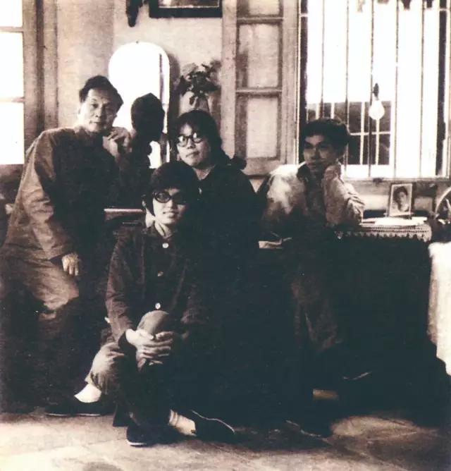 致橡树爱情的模样,致橡树送给爱情中的人可以吗