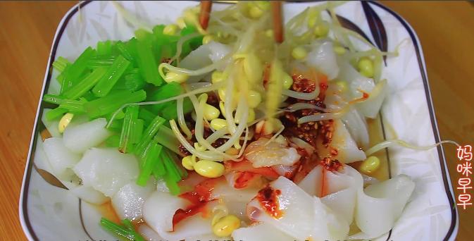 疫情不出门自己做饼吃,疫情不出门在家做美食视频