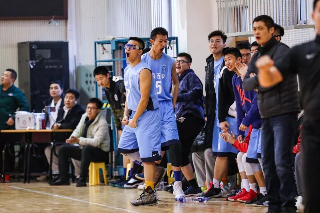 十六强激烈幸存不易新八强更强明日开战丨2018-19耐克高中联赛