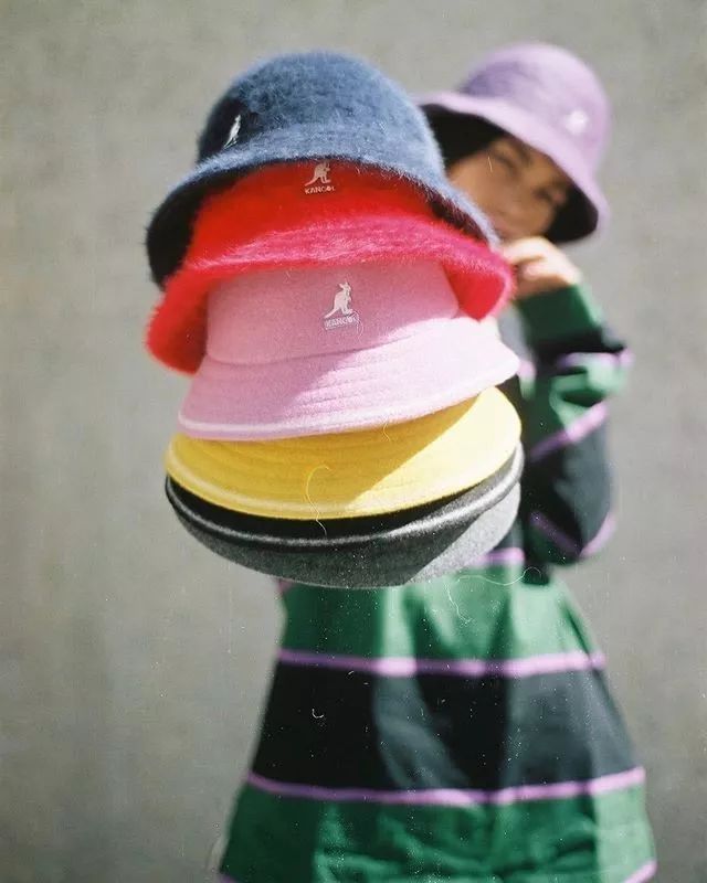 这周女艺人们传来啥潮流尖儿货刘雯我锁了