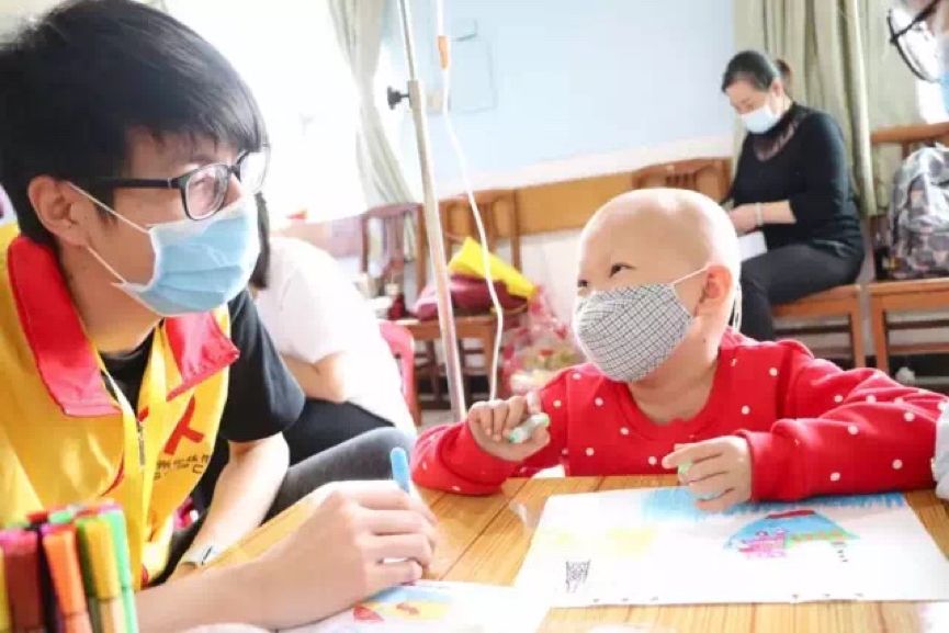 癌症儿童的阿拉丁神灯：我有一个梦想实现，明星们也来帮忙