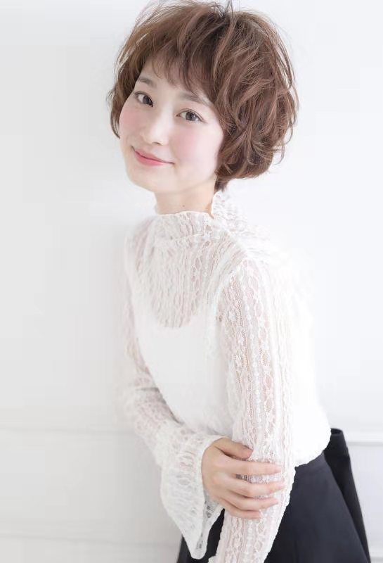 女士四十留什么样短发好看,四十的女人适合什么短发型