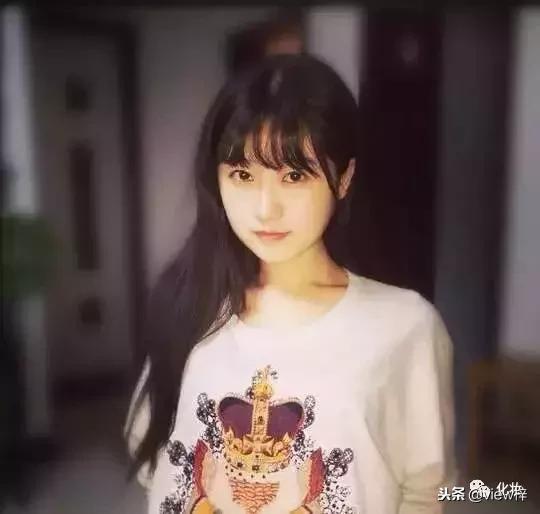 大脑门发际线高适合什么发型,大脑门高发际线发型男生短发