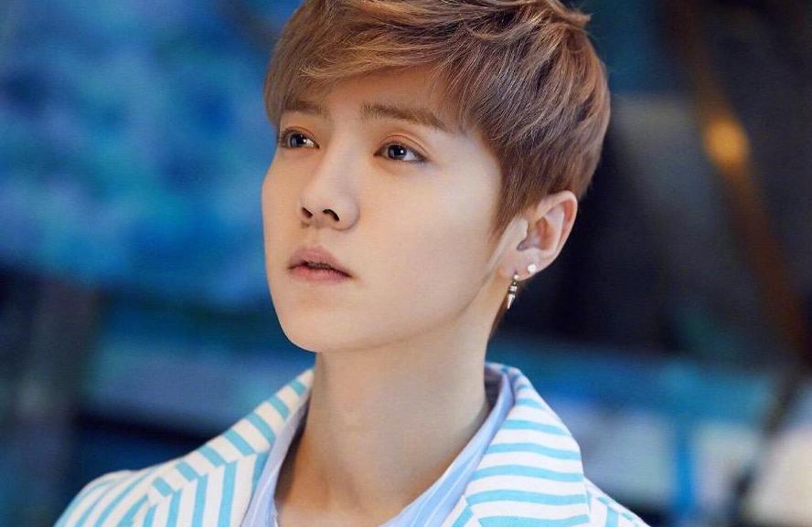 鹿晗脸部发福,鹿晗久违晒照造型梦回少年时期