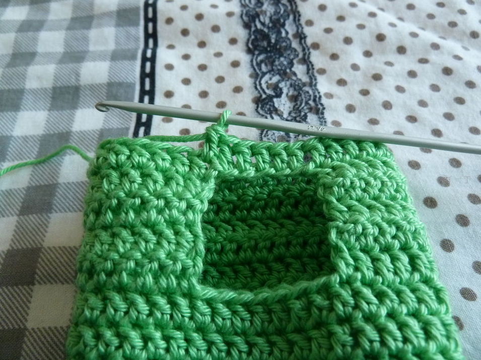 钩织护指套教程,半指分指手套钩织教程