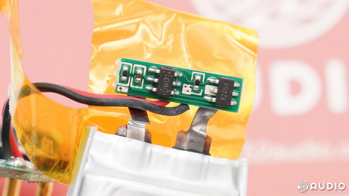 足球篮球蓝牙耳机拆解,足球款蓝牙耳机