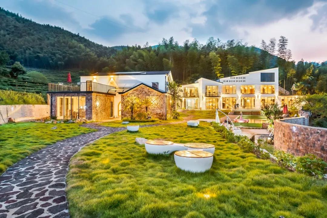 睡进云端，手触星辰，来遂昌过几天诗意的山居生活！